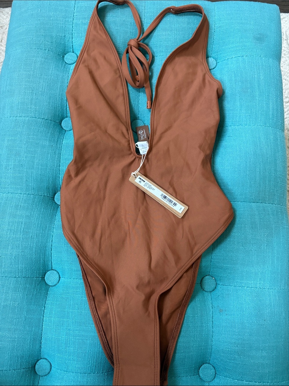 Skims classic swim deep plunge One-Piece Swimsuit – bronze-size S